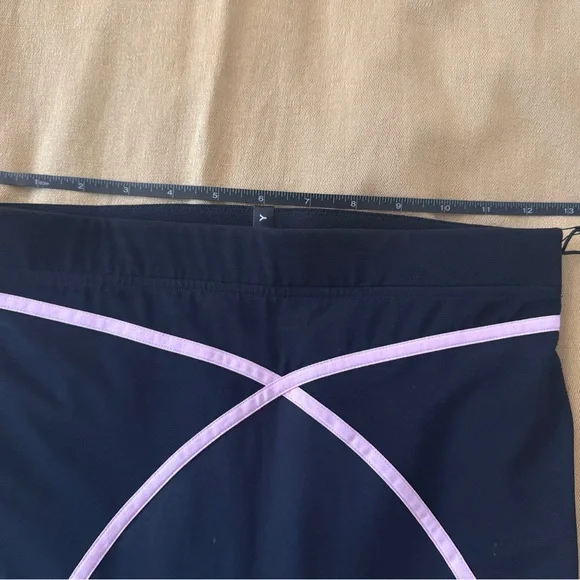 Savage X Fenty Leggings in Black with Pink Trim - Picture 5 of 5